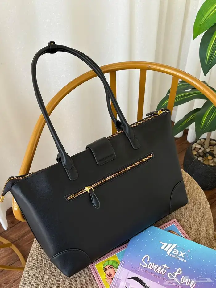 شنط درجه أولى جميع الماركات بأسعار مناسبه للدوامات وللجامعه 15