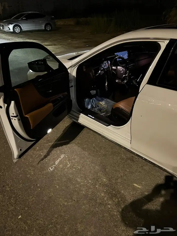 لكزس ES250 شرط الفحص 4