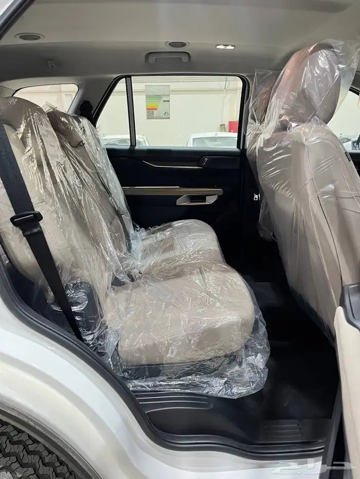 فورد ايفرست نصف فل بنزين 2024السعر 153000 9