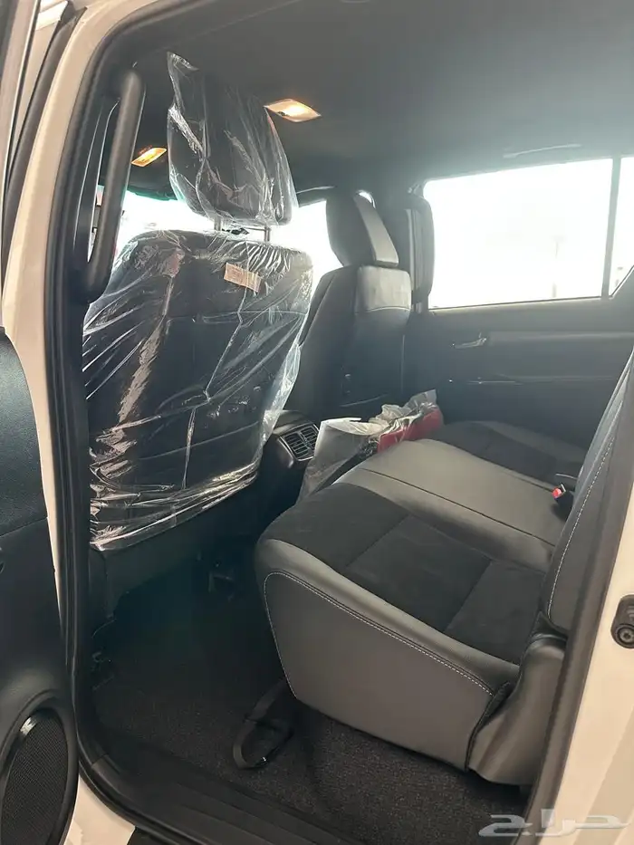 تويوتا هايلوكس GR رالي بنزين 6 سلندر موديل 2025 7