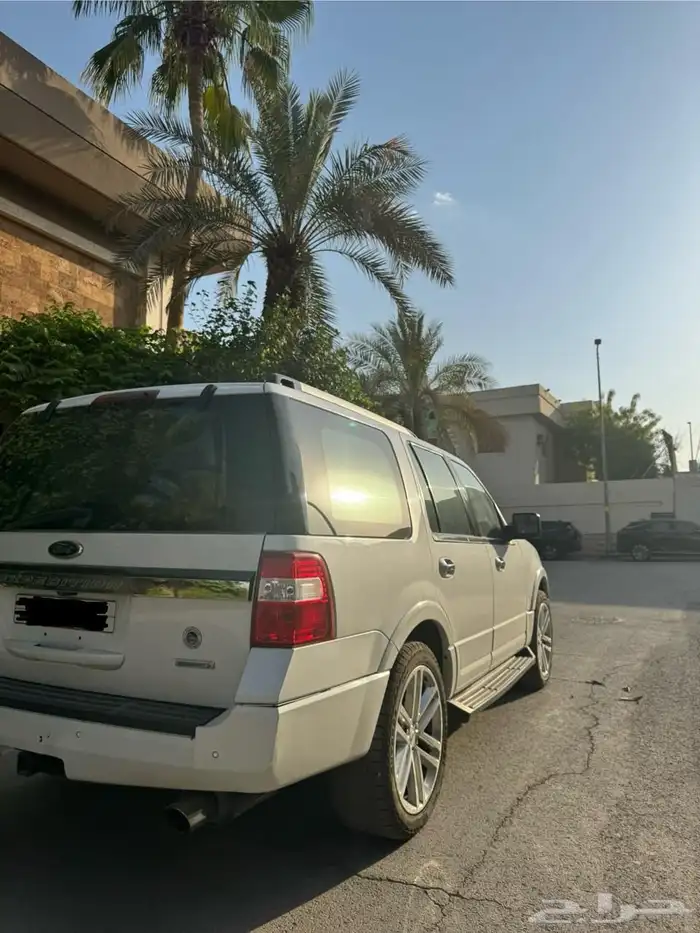 فورد اكسبديشن2015 (XLT) 9