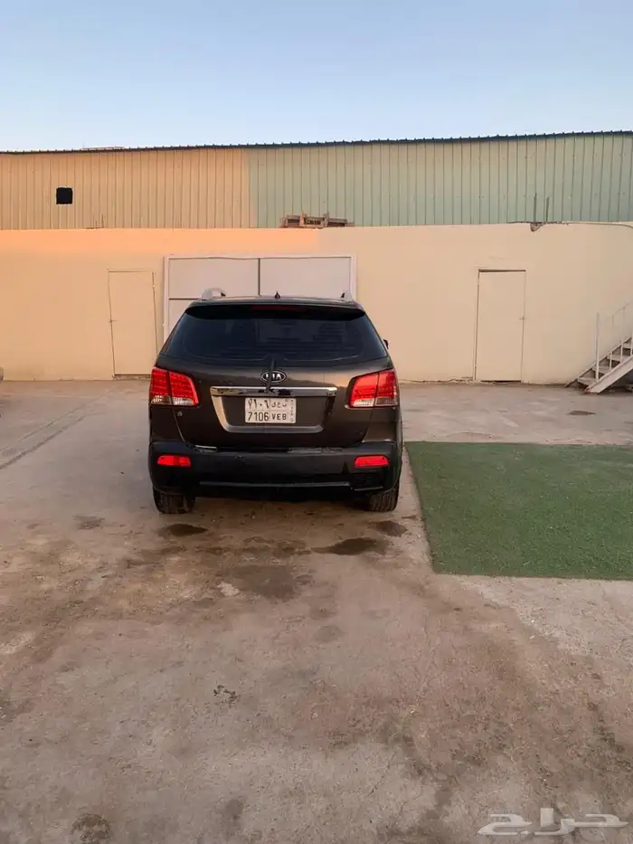 كيا سورينتو 7 مقاعد 2012 3