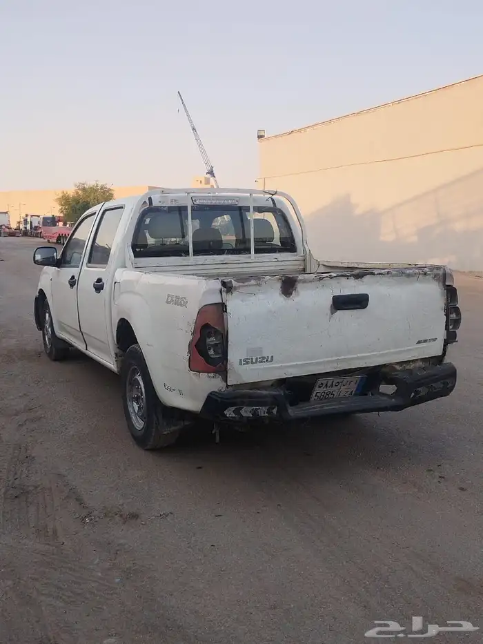 ايسوزوز ديماكس غمارتين موديل 2012 3