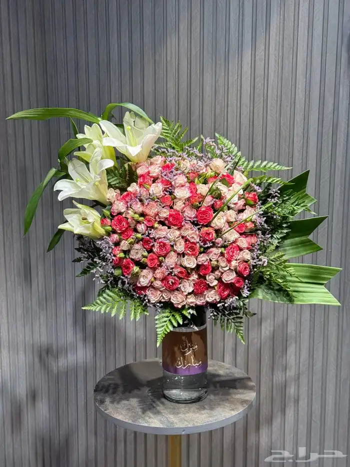 مندوب توصيل هدايا او تنسيق تغليف الهدايا 10