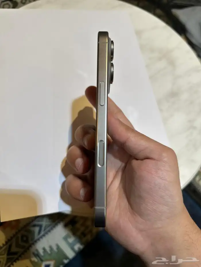 للبيع جوال ايفون 16 برو تيتانيوم طبيعي مستعمل 5