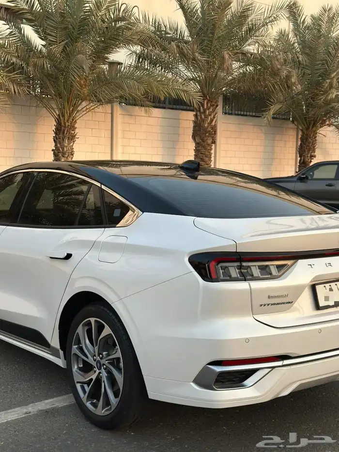 فورد توروس تيتانيوم 2023 13