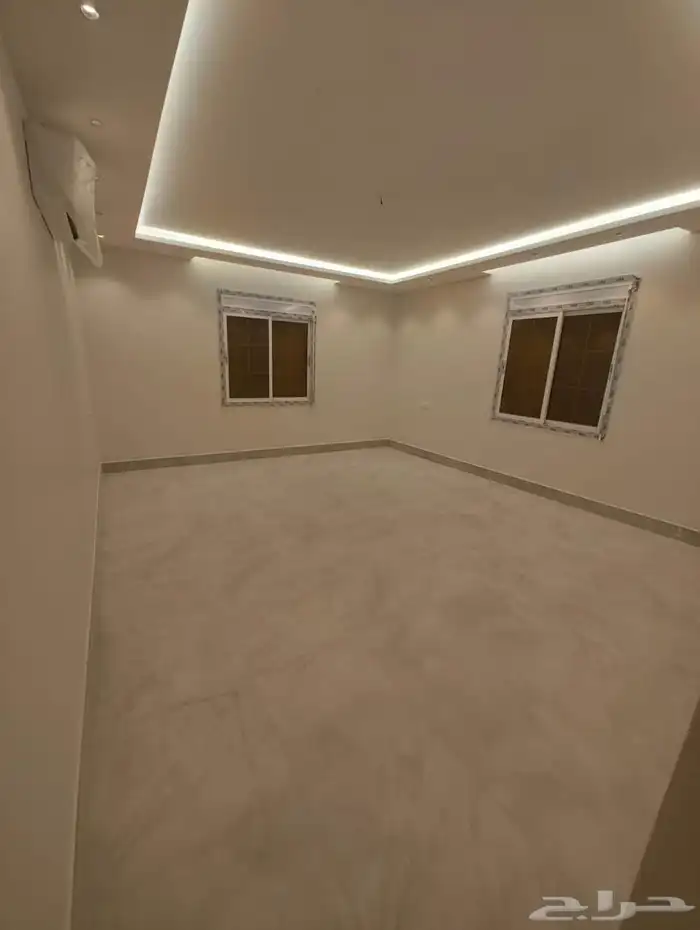 دور جديد مع السطح للإجار السنوي حي الصواري ابحر الشماليه 2