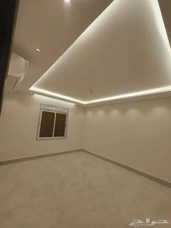 دور جديد مع السطح للإجار السنوي حي الصواري ابحر الشماليه 4