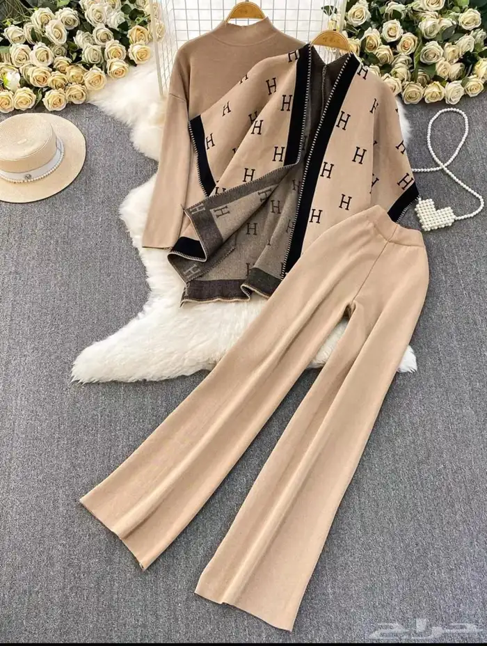 ملابس نسائيه 44