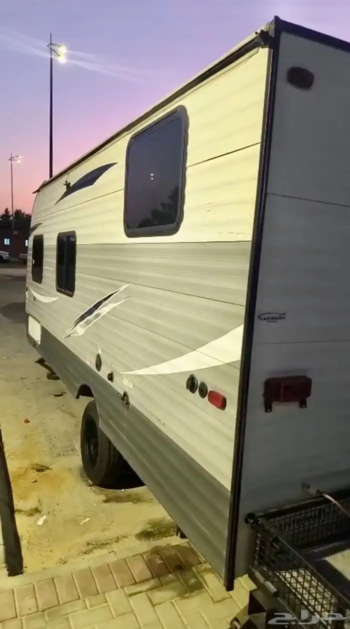 كرفان امريكي 2019 بحالة ممتازة سحب 2