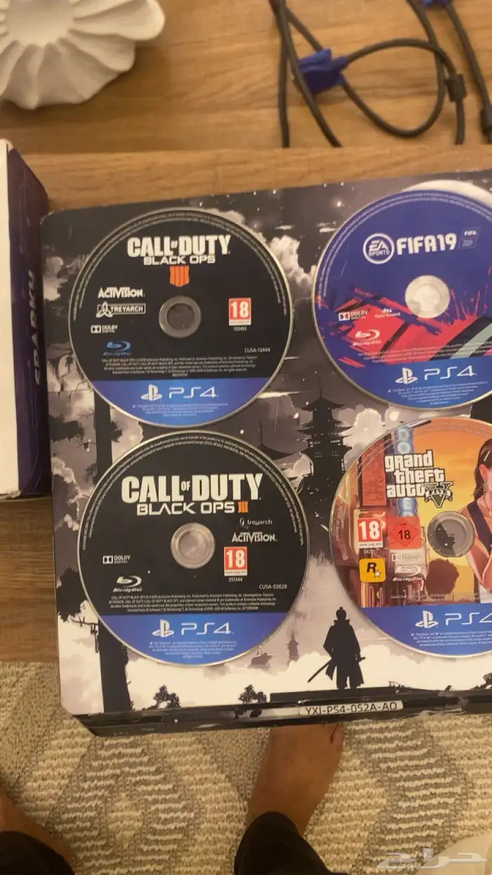 سوني فور سليم   اربع اشرطه   يد جديده بالكرتون 6