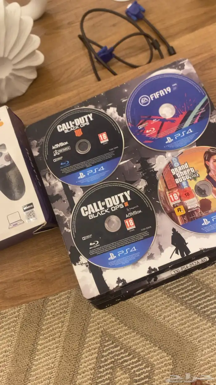 سوني فور سليم   اربع اشرطه   يد جديده بالكرتون 7