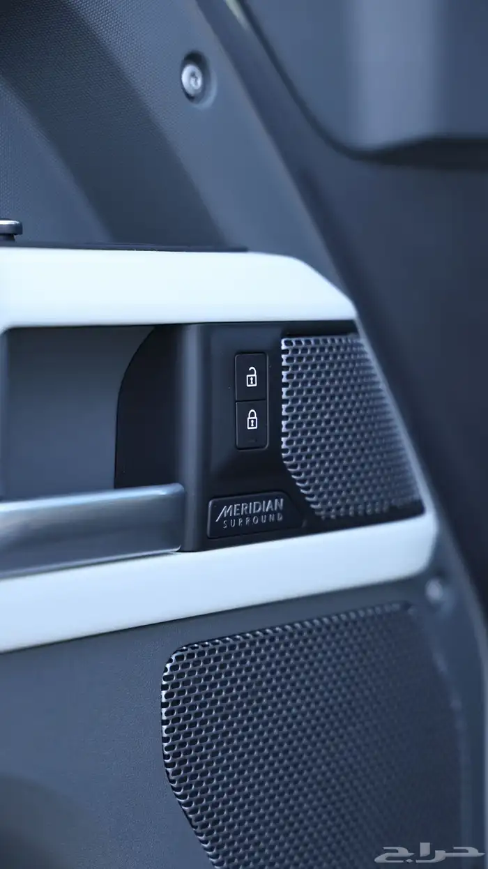 ديفندر HSE .. وكالة ( 7 مقاعد ) 16