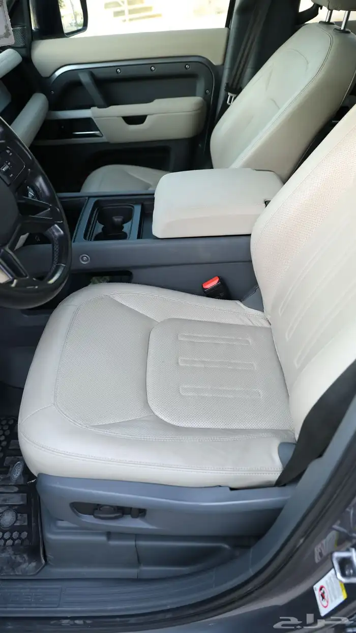 ديفندر HSE .. وكالة ( 7 مقاعد ) 18