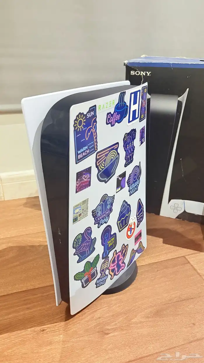 سوني فايف نظيف مع جميع ملحقاته للبيع مستعجل 2