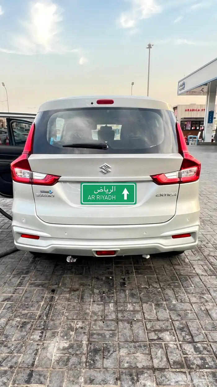 للبيع سوزوكي إرتيغا 2022 عائلية ممتازة ونظيفة جد ا 1