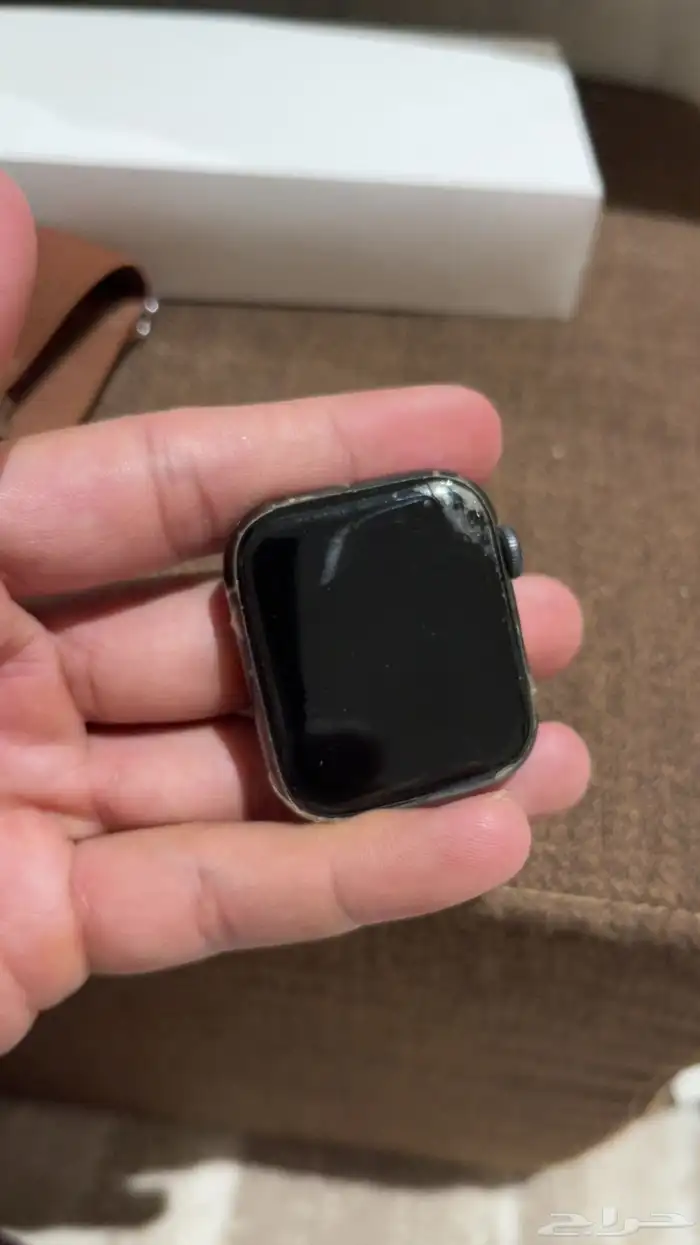 ساعه ابل 6s 44m 9