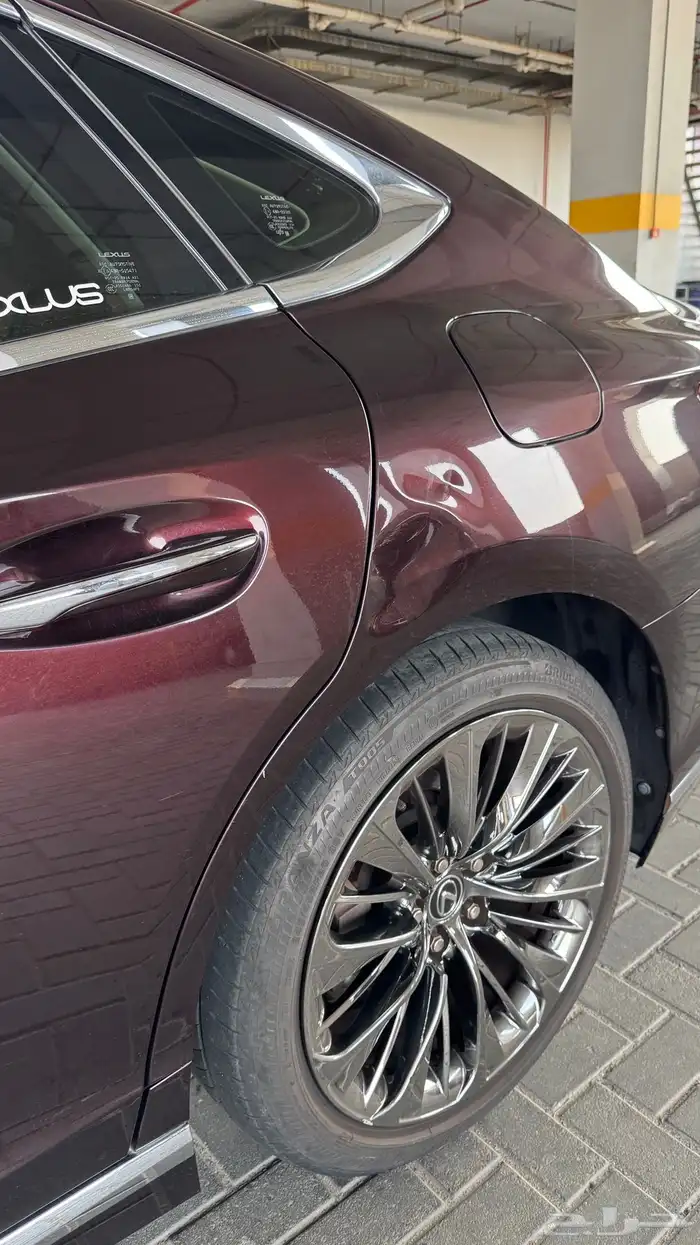 لكزس LS350 5