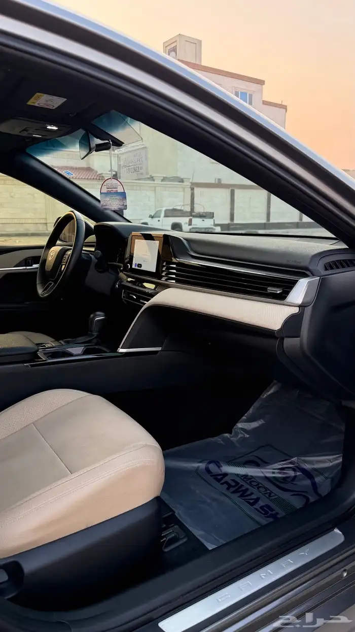 للبيع كامري 2025 LE فل كامل - بنزين 26