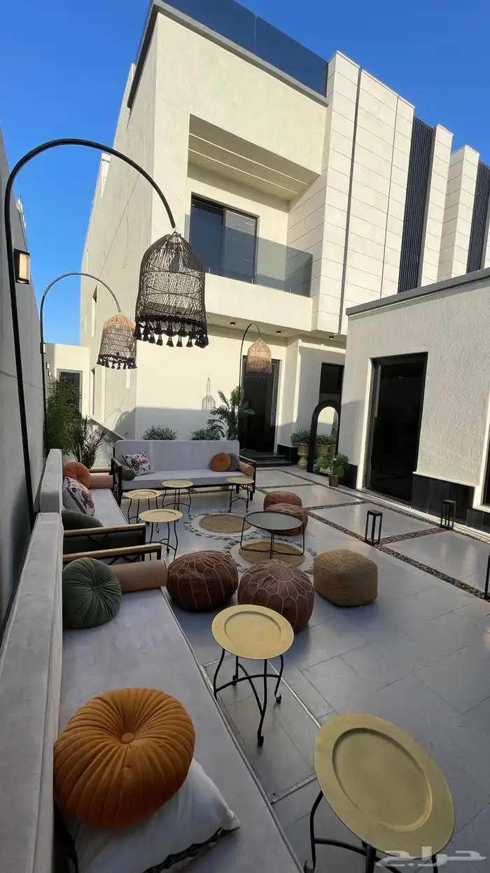 فلة للبيع واحة الشرقية ( الشعلة ) 4