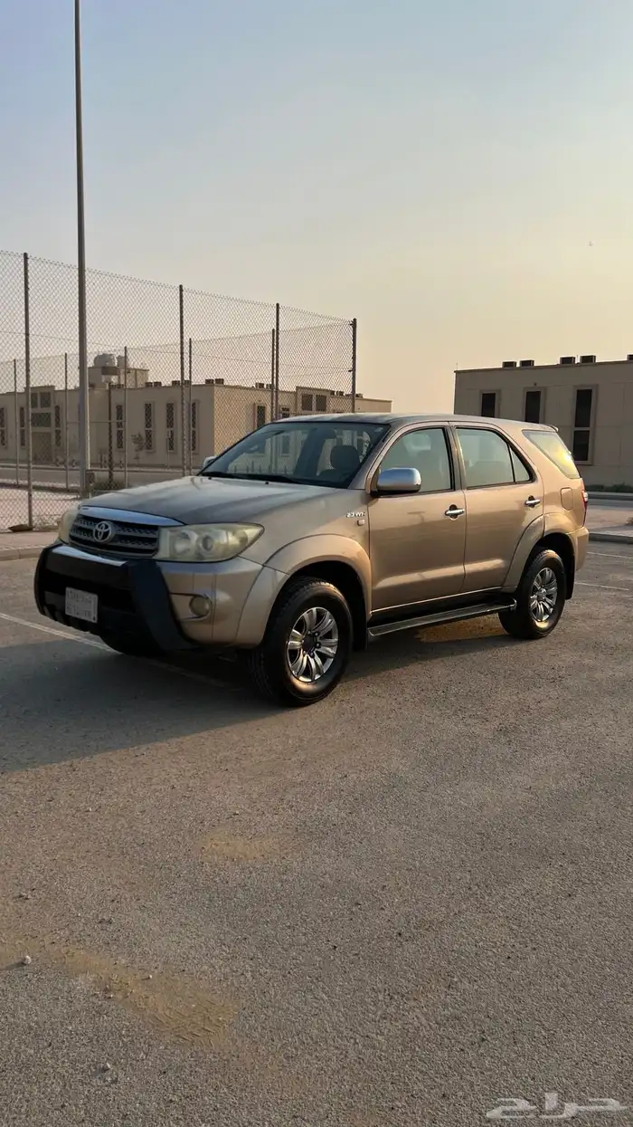 فورتشنر 2009 قير اوتامتيك دبل نظيف 0