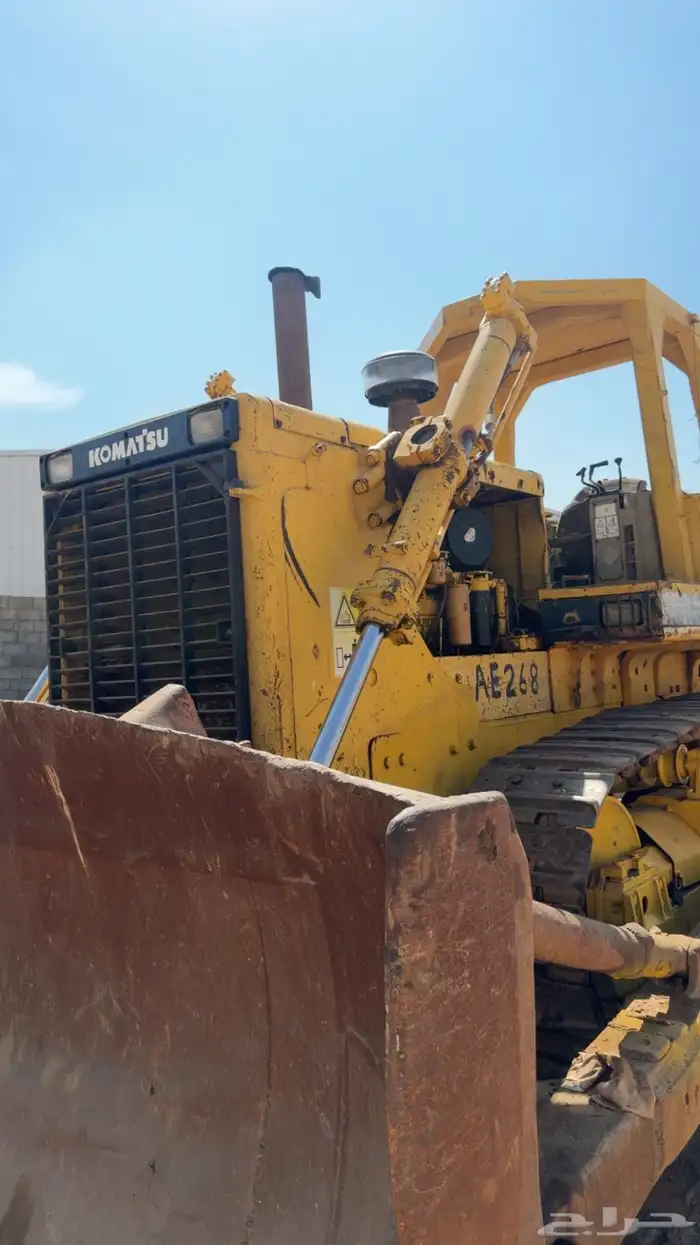 للبيع بلدوزر 155 خط ازرق 2