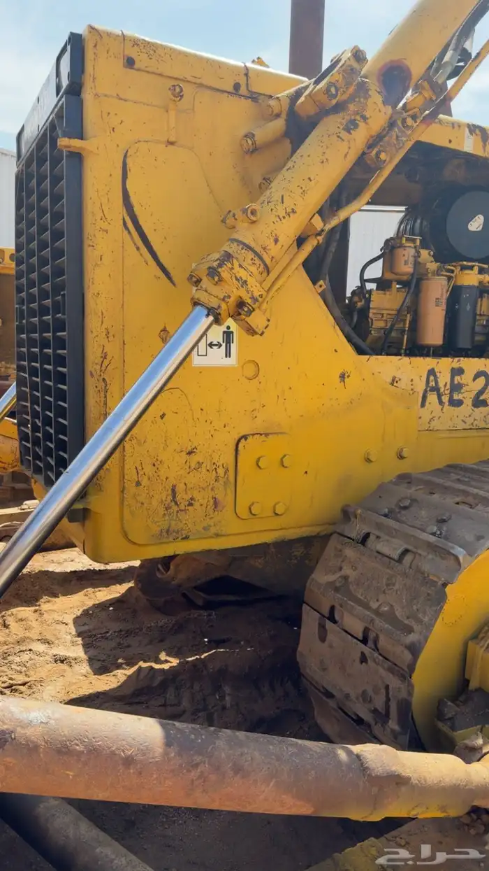 للبيع بلدوزر 155 خط ازرق 12