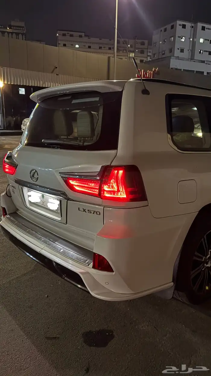 جيب لكزس 2008 LX570 13