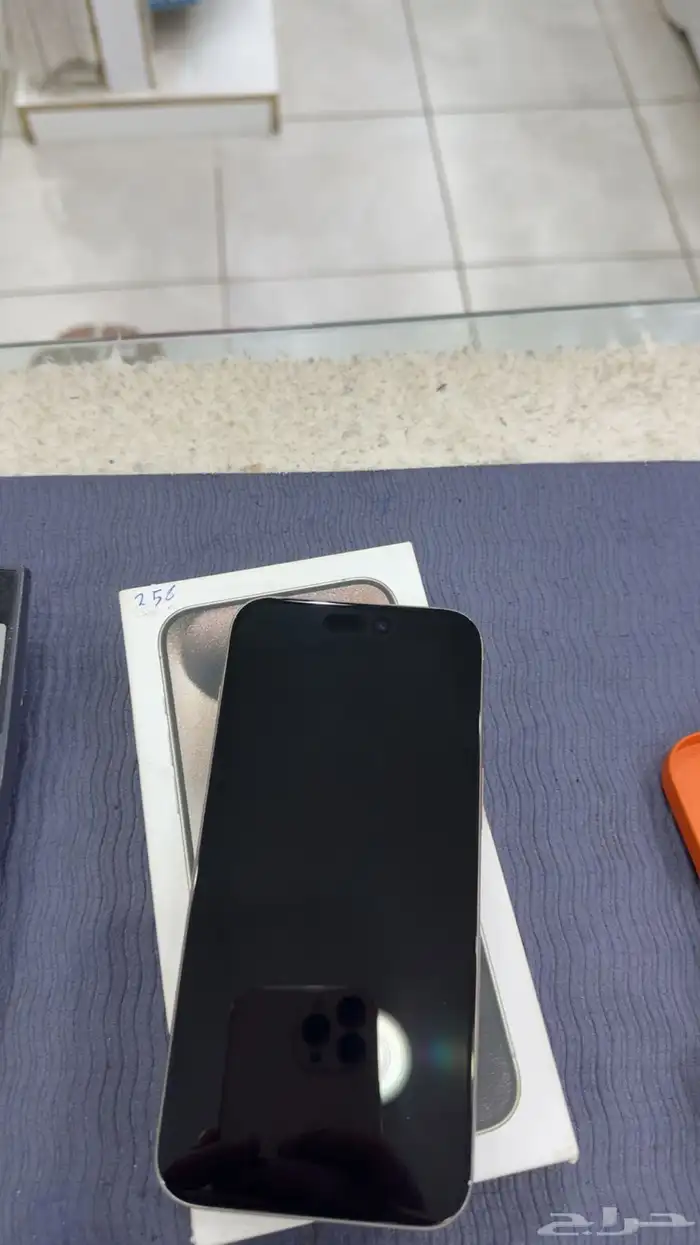 إيفون 15 بروماكس مستخدم 0