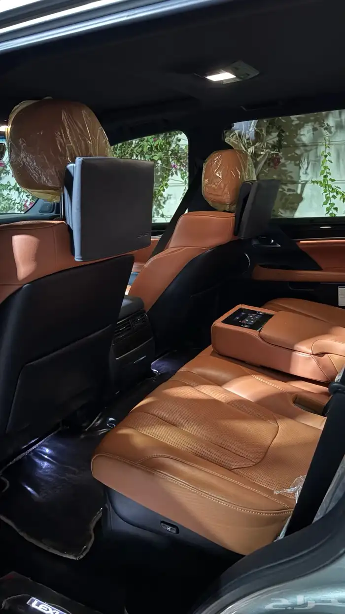 جيب لكزس 2020 تيتانيوم عداد 81 الف 2