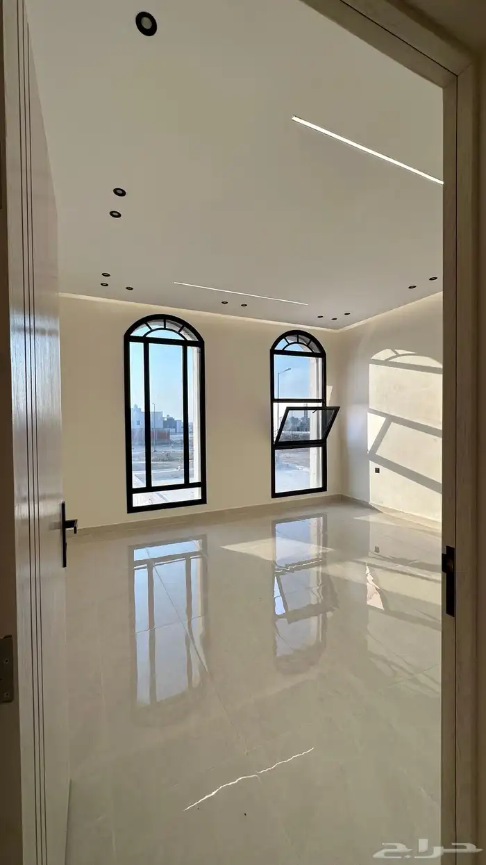 للبيع فله في الخرج حي الواحه 21