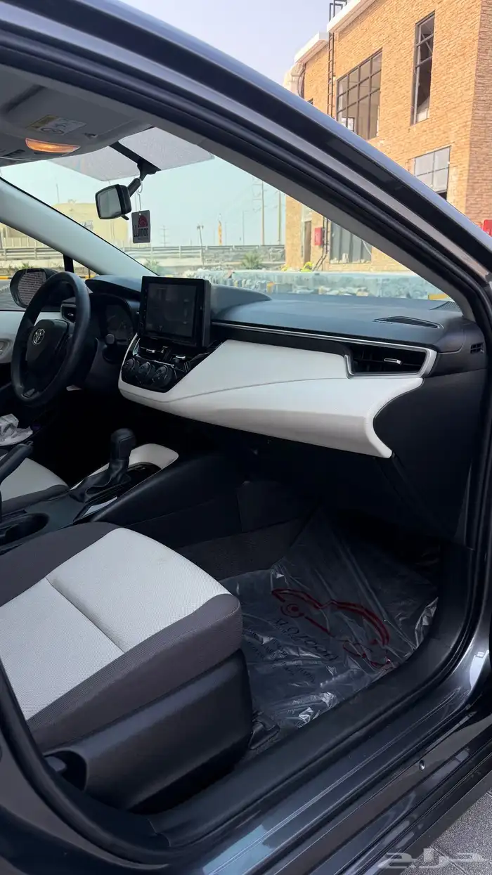 للبيع كورولا 2025 فل كامل - مكينه 2.0 26