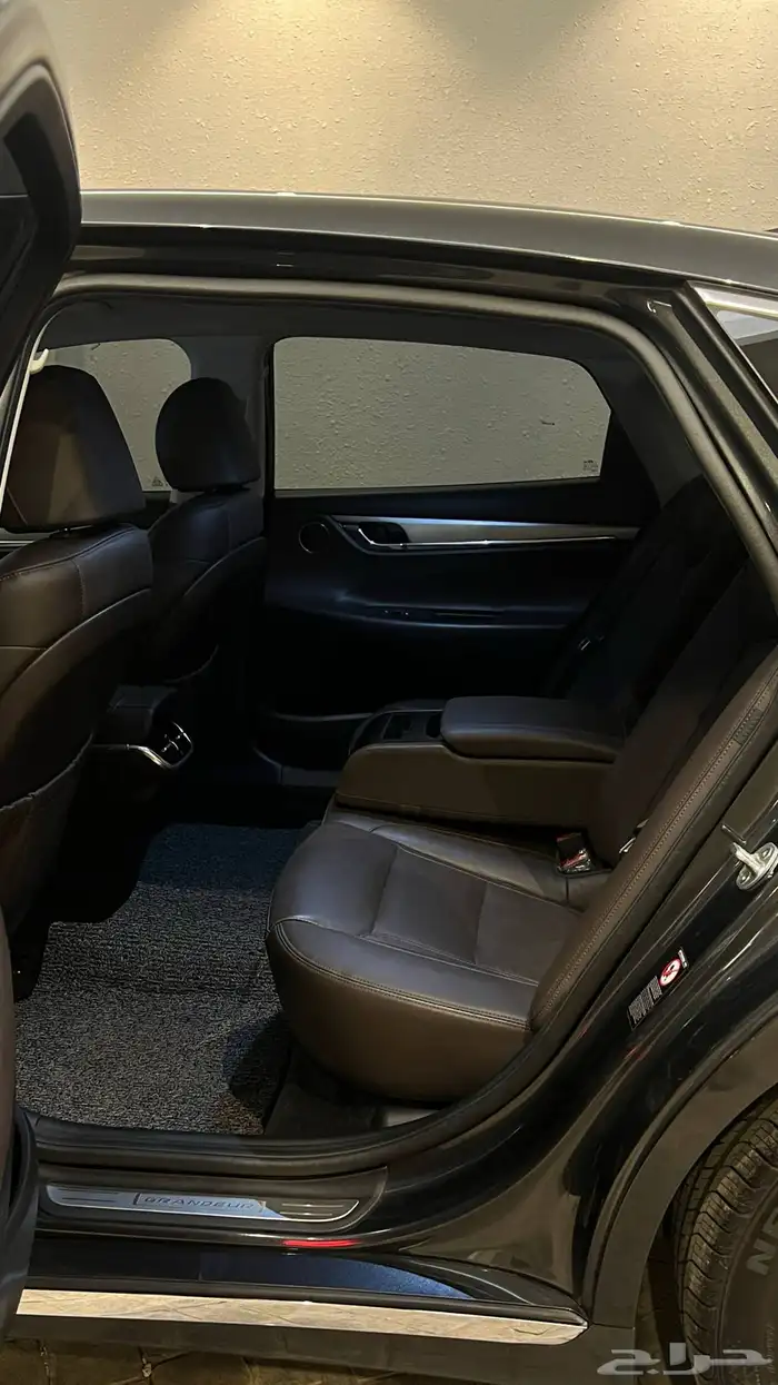 ازيرا 2020 ( بنزين 4V ) فل اوبشن بحالة الوكالة طبلون ديجيتال 24