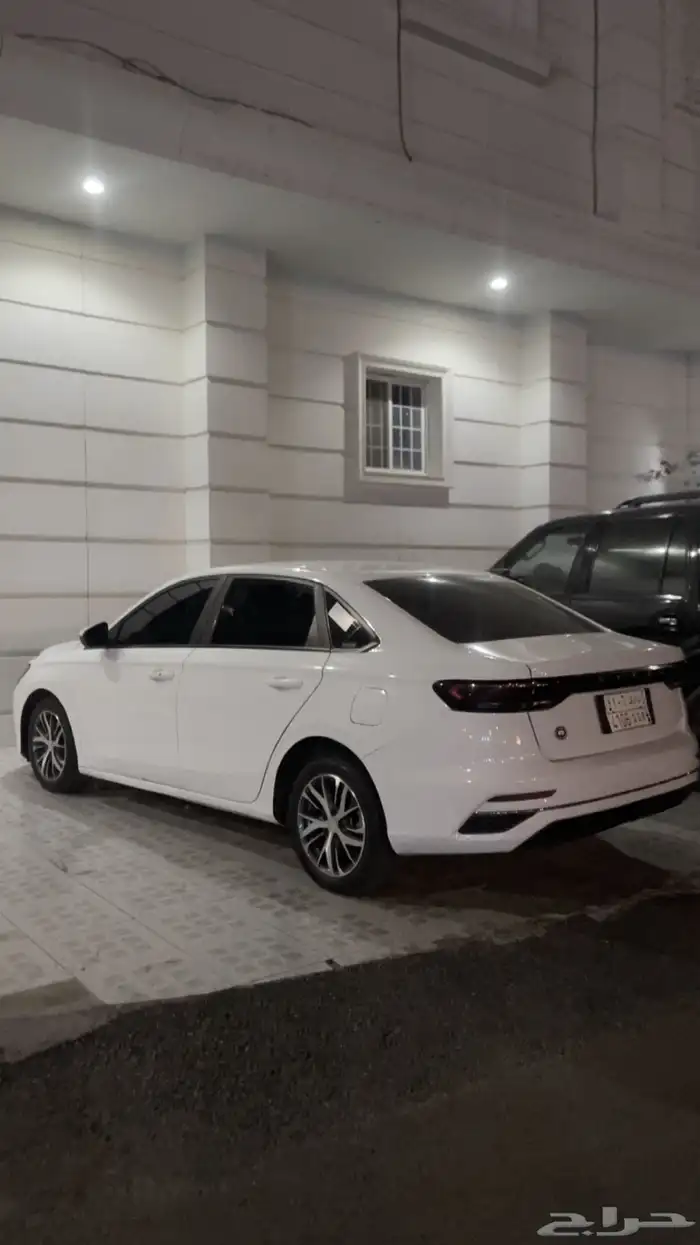 جيلي امجراند ستاندر 2023 17