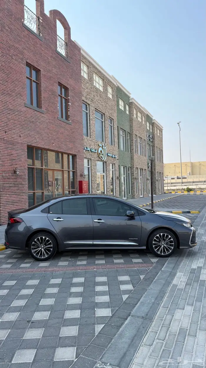 للبيع كورولا 2025 فل كامل - مكينه 2.0 8