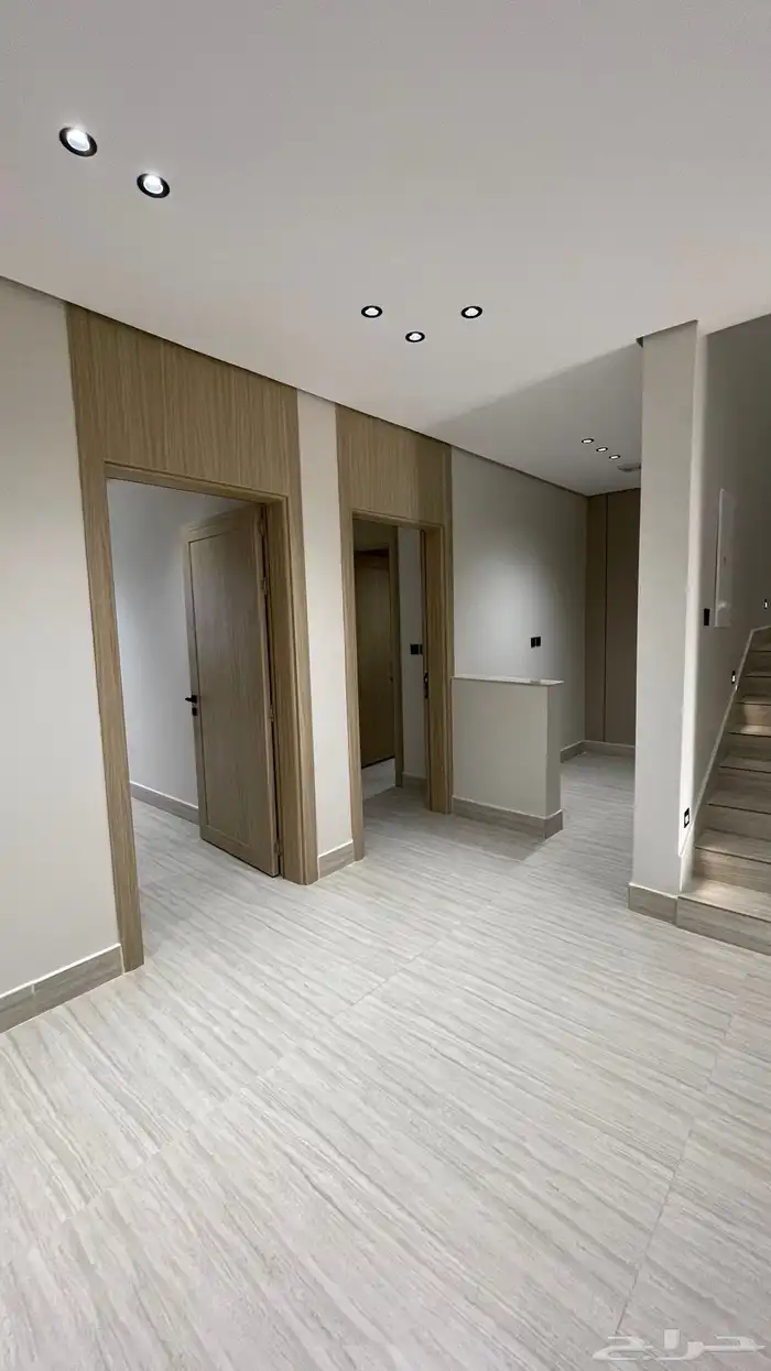 فلة للبيع واحة الشرقية ( الشعلة ) 33