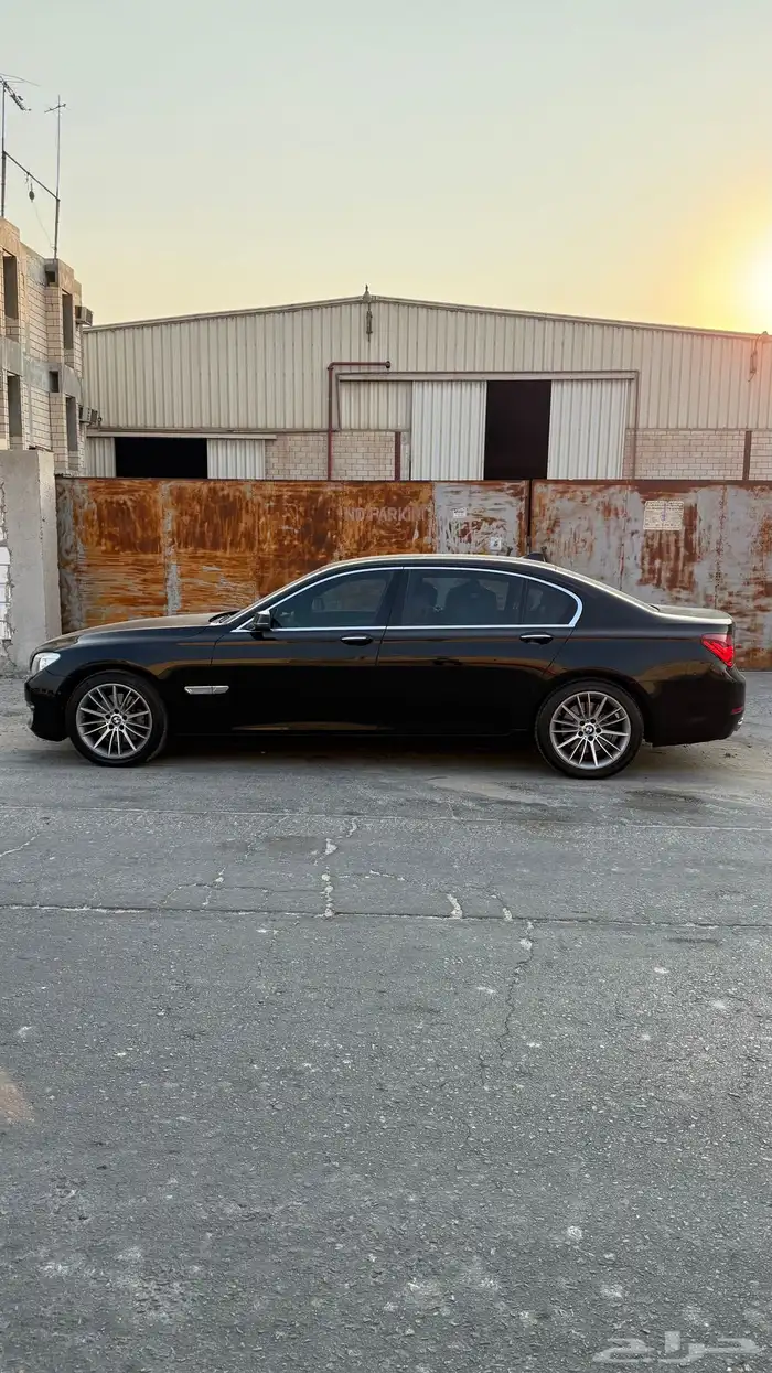 بي ام دبليو 730 2014 0