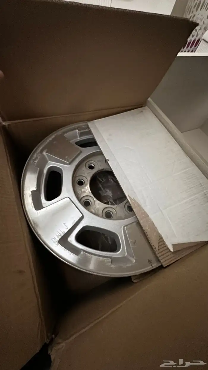 للبيع جنوط جمس سييرا سلفرادو اتش دي 2500hd 8 مسمار 1