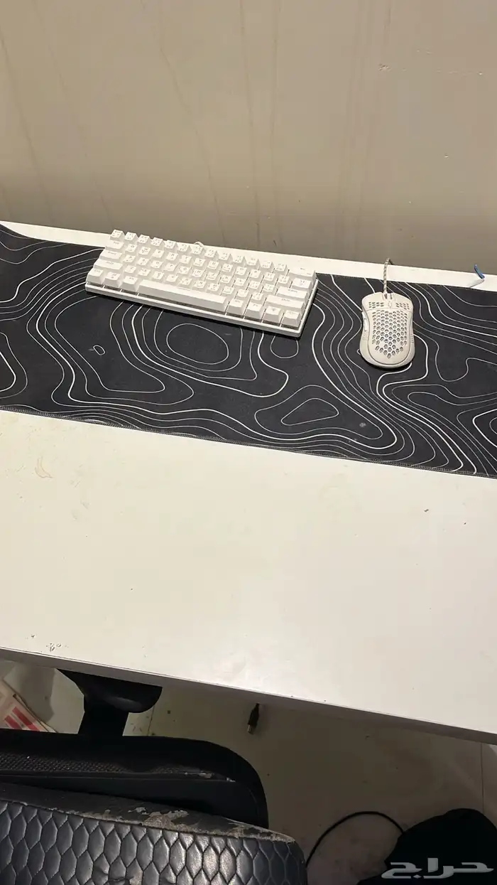 طاوله قيمنق وكرسي قمينق 4