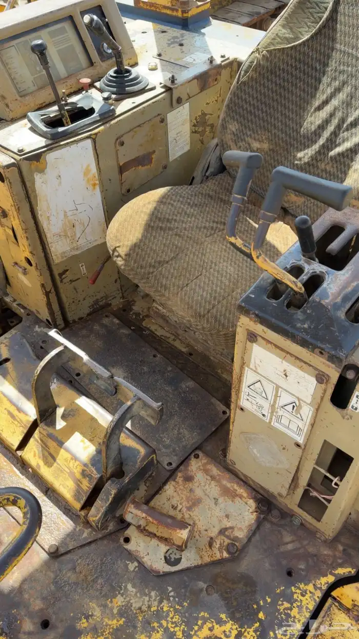 للبيع بلدوزر 155 خط ازرق 15