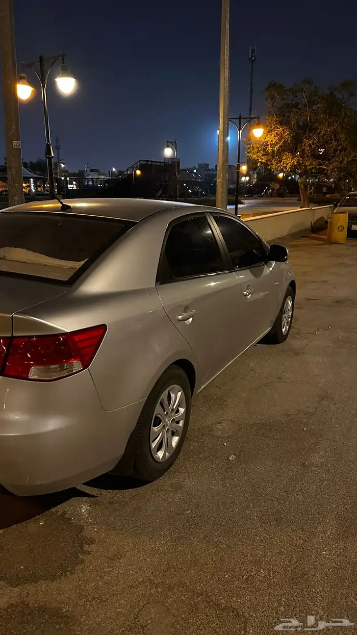 للبيع كيا سيراتو موديل 2009 3