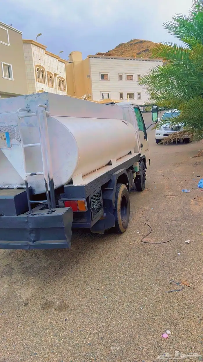 دينا ايسوزو وايت ( صهريج ) 2002 للبيع 4