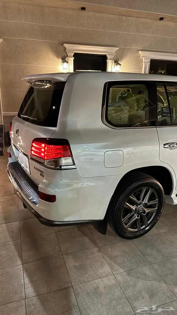 جيب لكزس 2012 12