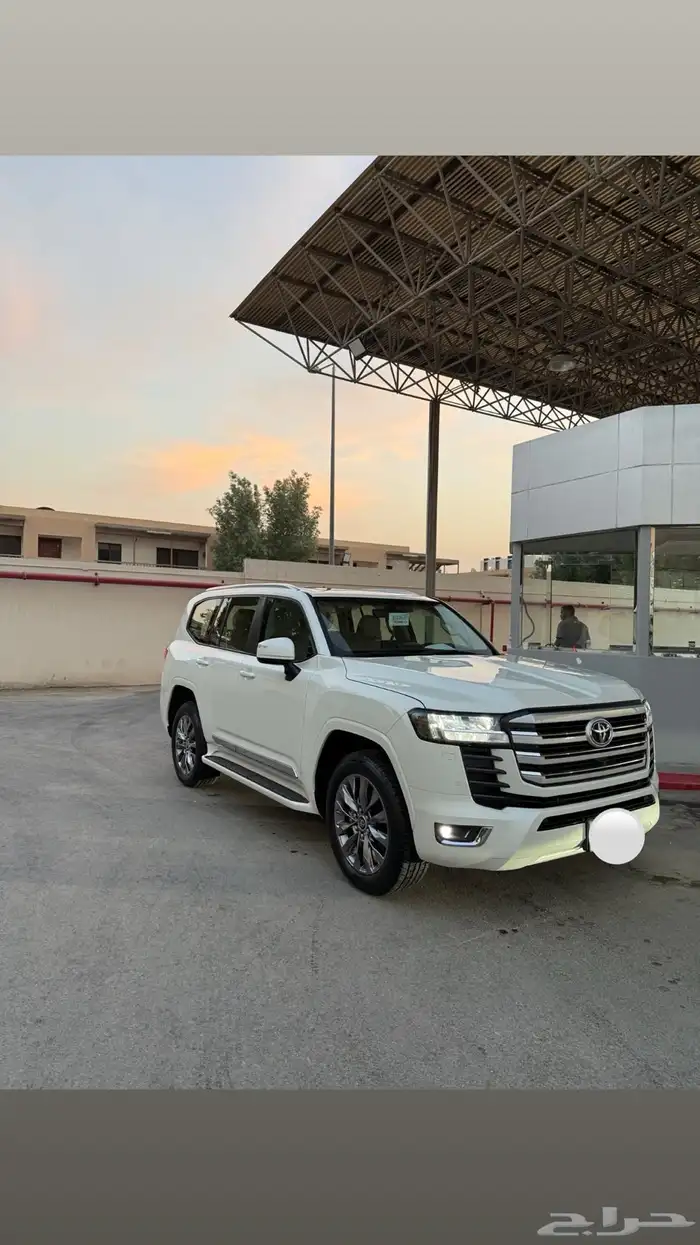 تويوتا لاندكروزر 2024 2