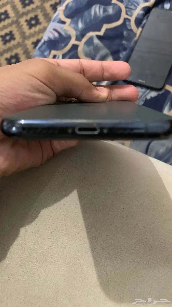 جوال ايفون 11 برو 4