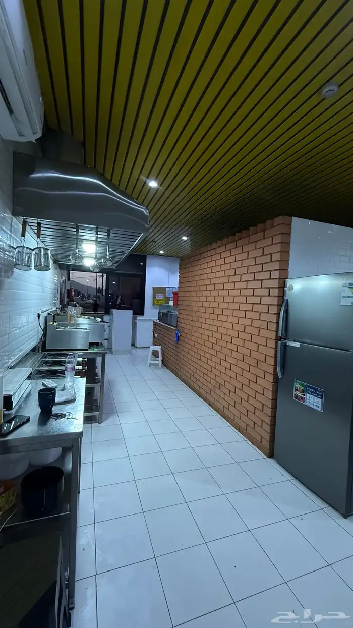 مطعم للتقبيل والبيع سمح 1