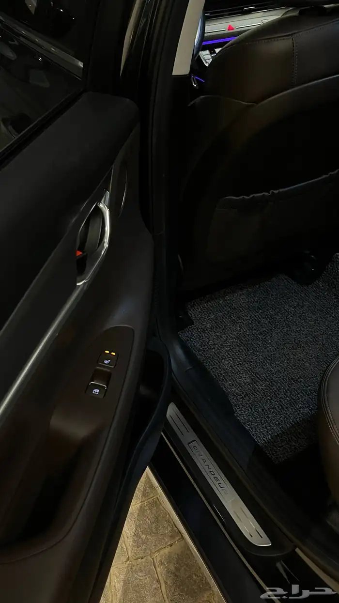 ازيرا 2020 ( بنزين 4V ) فل اوبشن بحالة الوكالة طبلون ديجيتال 23