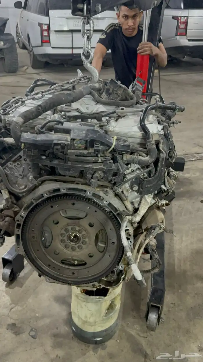 مكاين رنج روفر جديده ضمان 6شهور وتوضيب قطع جديده جاهزه على 4