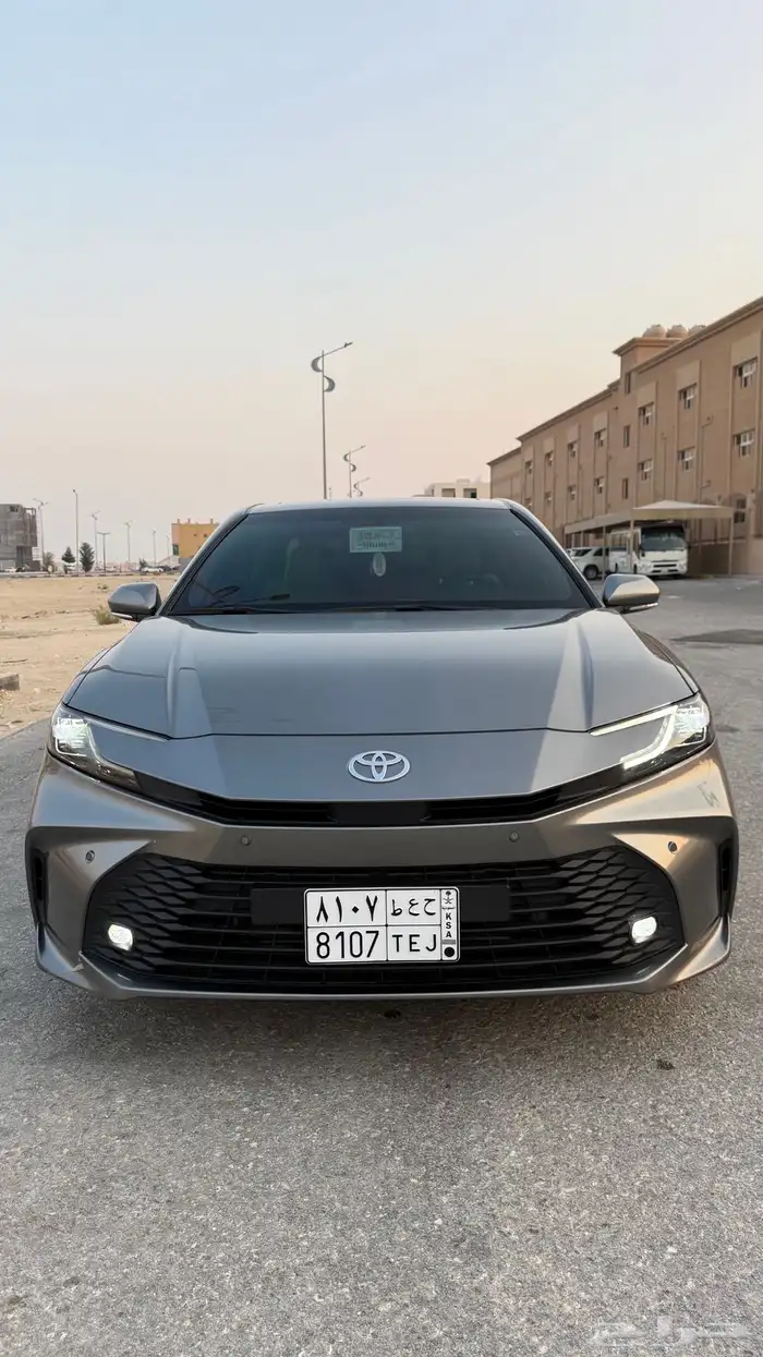 للبيع كامري 2025 LE فل كامل - بنزين 11