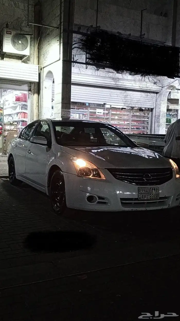 التيما نيسان 2010 0